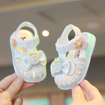 夏季宝宝凉鞋女包头软底学步6-12个月1一2岁女婴幼儿小公主亮灯鞋