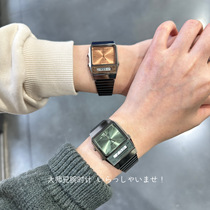 日本限定新款松石绿/落日橙卡西欧小方表 双显复古钢带情侣手表