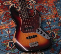Fender Roadworn 60s J bass电贝司 芬达贝斯