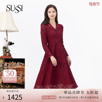 SUSSI/古色23冬新年红装蕾丝收腰喜事长款连衣裙女