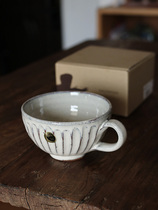日本原装进口 信乐烧白釉彫手工粉引复古咖啡杯红茶杯子 釉下彩陶