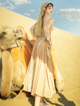 沙漠长裙青海湖云南旅游拍照女装海边度假衣服宫廷露背蕾丝连衣裙