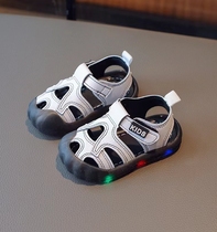 宝宝凉鞋闪灯学步鞋夏季男婴儿带灯鞋子防滑软底幼童鞋0-1岁2男童
