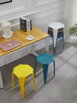 家用塑料凳加厚可叠放餐桌板凳圆凳时尚创意凳子北欧简约椅子.