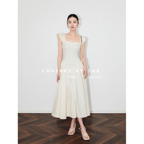 SUK 法式风情2024新款夏季收腰显瘦白色连衣裙短袖今年流行长裙女
