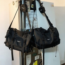 刘耀文同款斜挎包男士工装包大容量背包学生休闲单肩包机能潮牌包