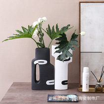 新品北欧风现代创意轻奢组合陶瓷花瓶黑白手绘样板间客厅家居软装