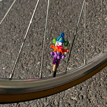 小丑骰子公路车轮胎气门芯帽嘴盖装饰山地车自行车通用气嘴套配件