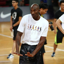 NBA纪念科比球衣8号T恤飞人23詹姆斯宽松纯棉运动篮球学生短袖男