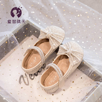 女童公主鞋2024新款夏季儿童水晶鞋小皮鞋软底女孩鞋子单鞋配礼服