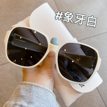 白色框近视套镜太阳镜女款高级感防晒防紫外线偏光墨镜2024新款潮