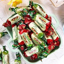 俄罗斯进口四颗榛子巧克力糖果榛仁酱夹心威化零食特产喜糖节日