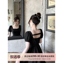 Q女家 版型小黑裙2.0/法式黑色方领连衣裙小个子收腰显瘦气质长裙